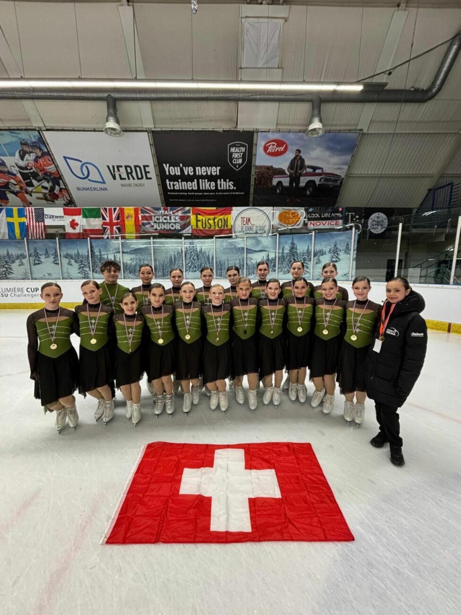 Starke Auftritte der Cool Dreams beim Lumière Cup - Das Bild wird blockiert. – Möglicherweise durch einen aktiven Adblocker.