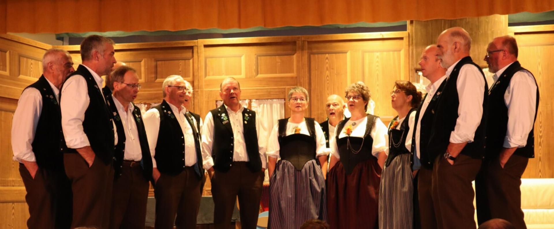 Jodelgesang, Musik und Theater im Gasthof Krone
