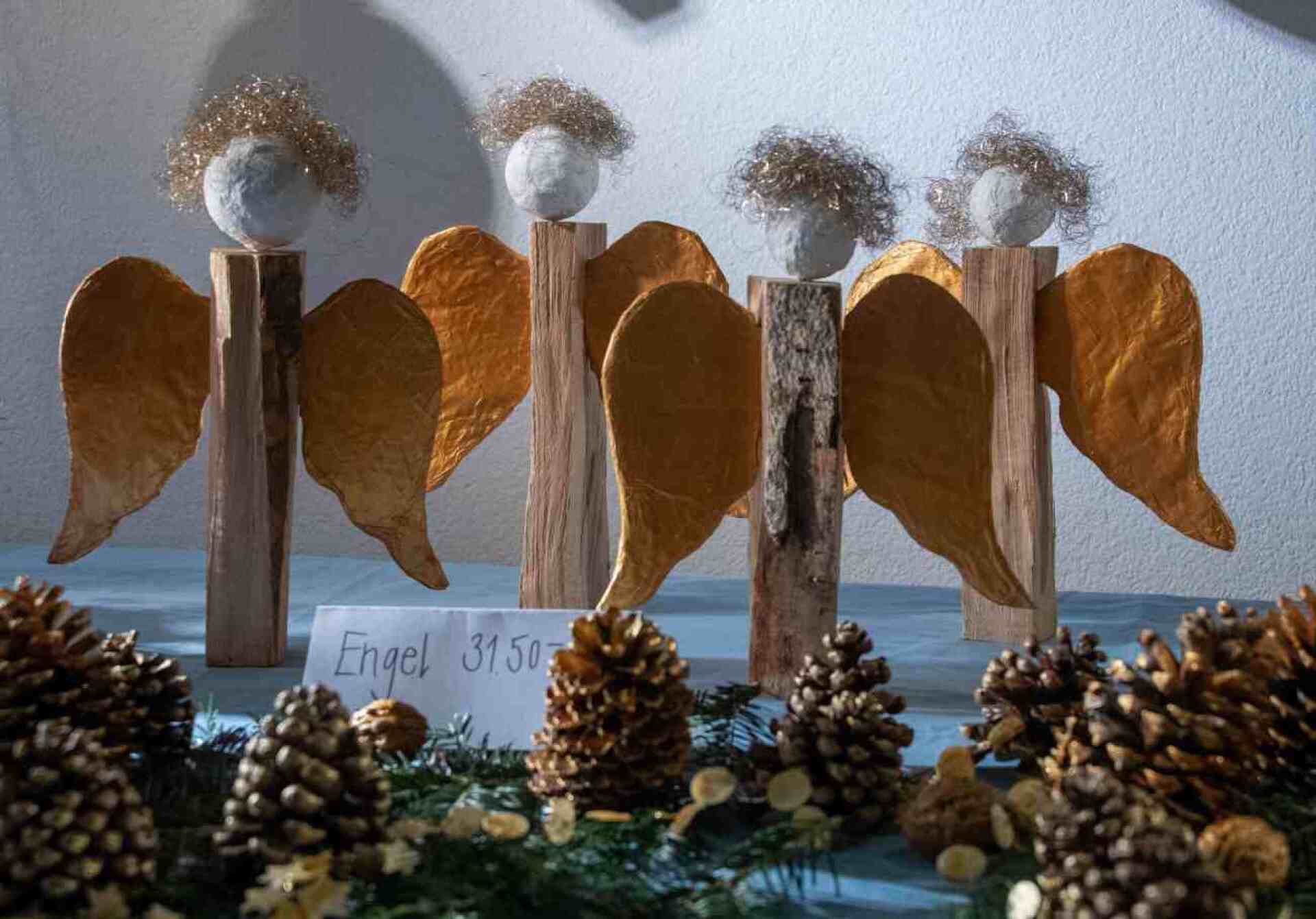 Adventsmarkt im Karolinenheim; Vorfreude auf die Weihnachtszeit - Das Bild wird blockiert. – Möglicherweise durch einen aktiven Adblocker.