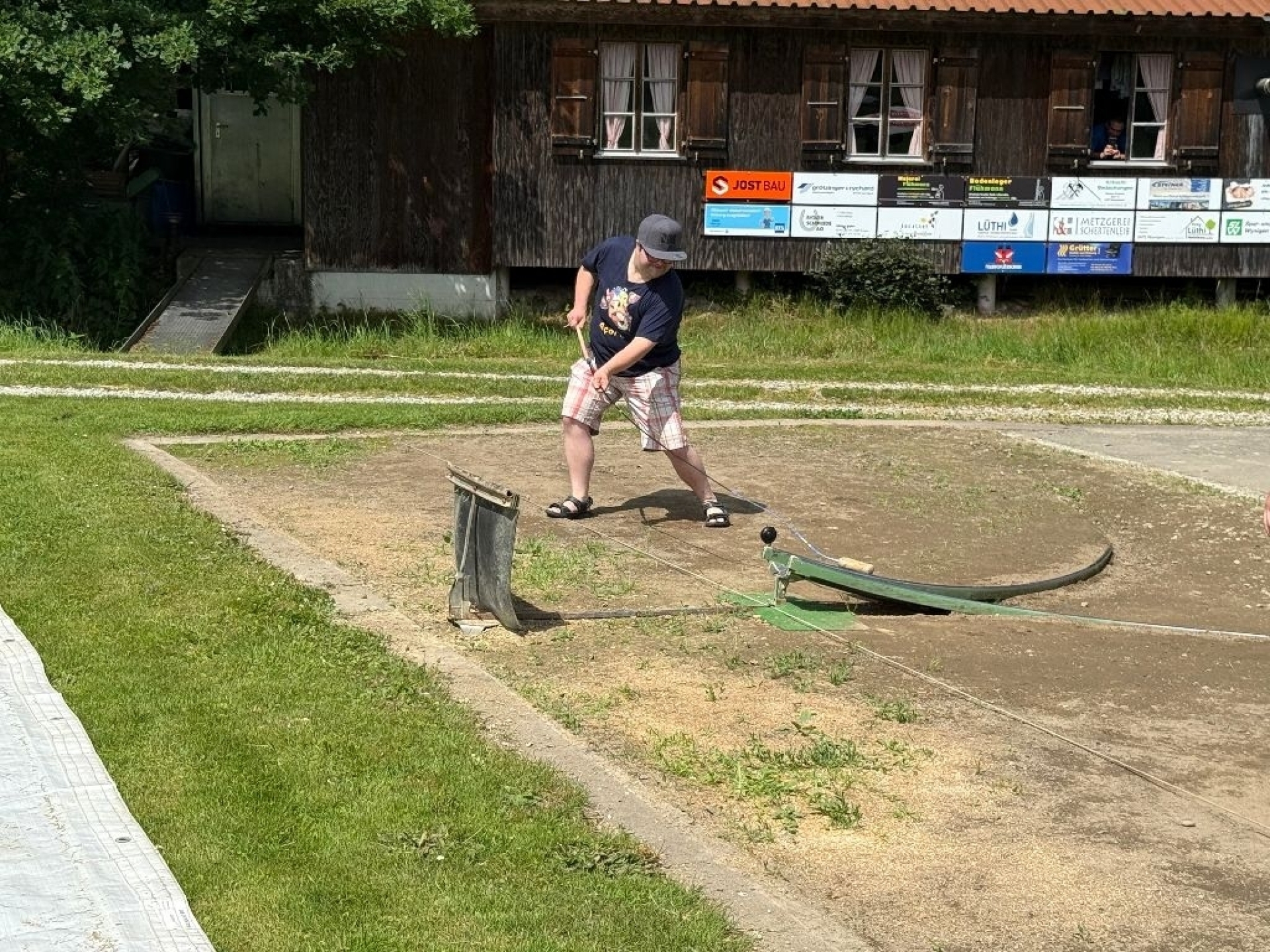 Karolinenheim-Hornussen