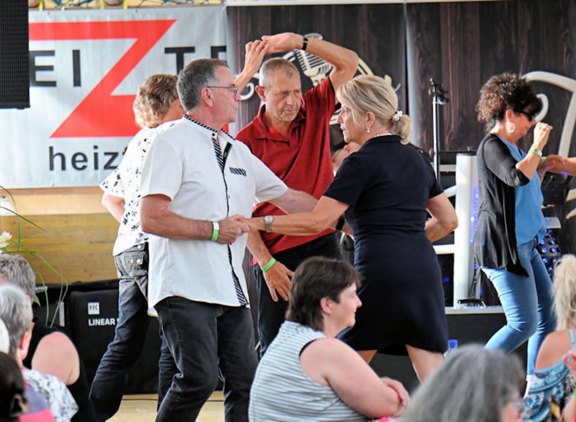 Vergnügtes Sommernachtfest in Rüderswil