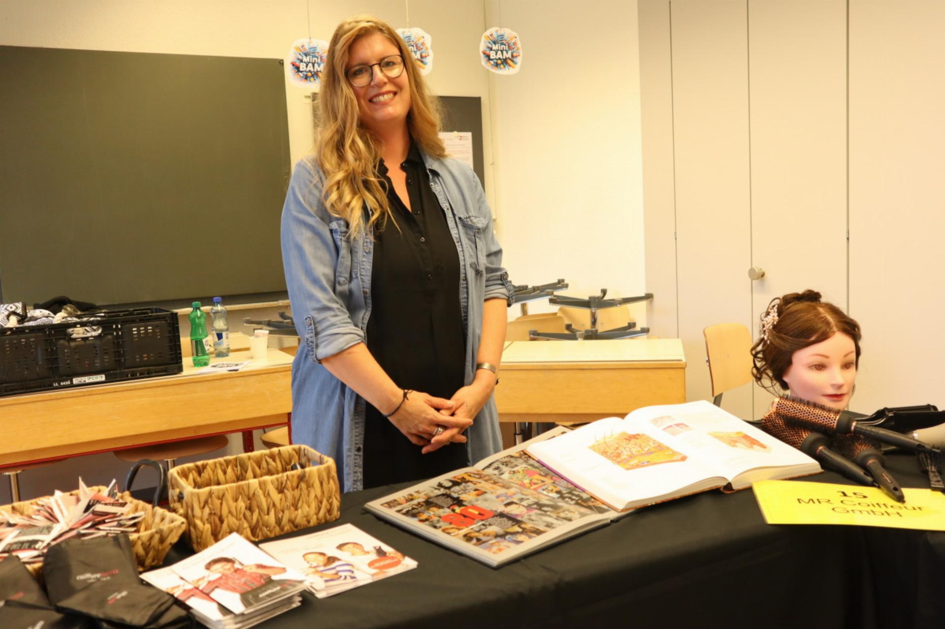 Erfolgreiche Mini Berufs- und Ausbildungsmesse (BAM) - Das Bild wird blockiert. – Möglicherweise durch einen aktiven Adblocker.