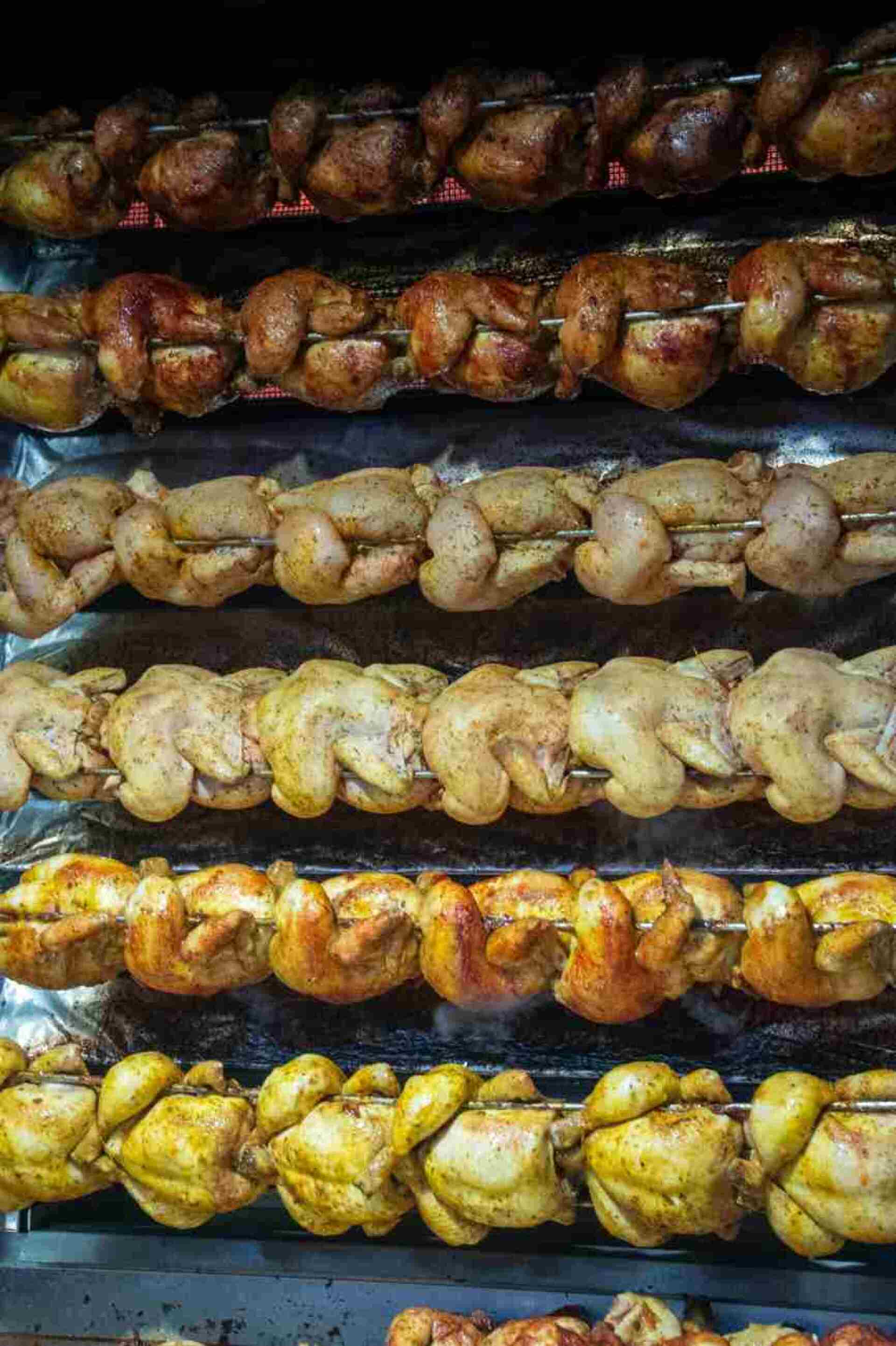 Poulet vom Grill und gute Laune am «Güggeli-Tag» - Das Bild wird blockiert. – Möglicherweise durch einen aktiven Adblocker.