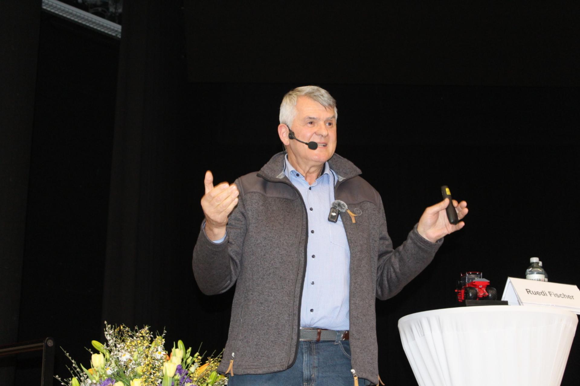 Vortrag «Globale Ernährungssicherheit und Digitalisierungswahn» - Das Bild wird blockiert. – Möglicherweise durch einen aktiven Adblocker.