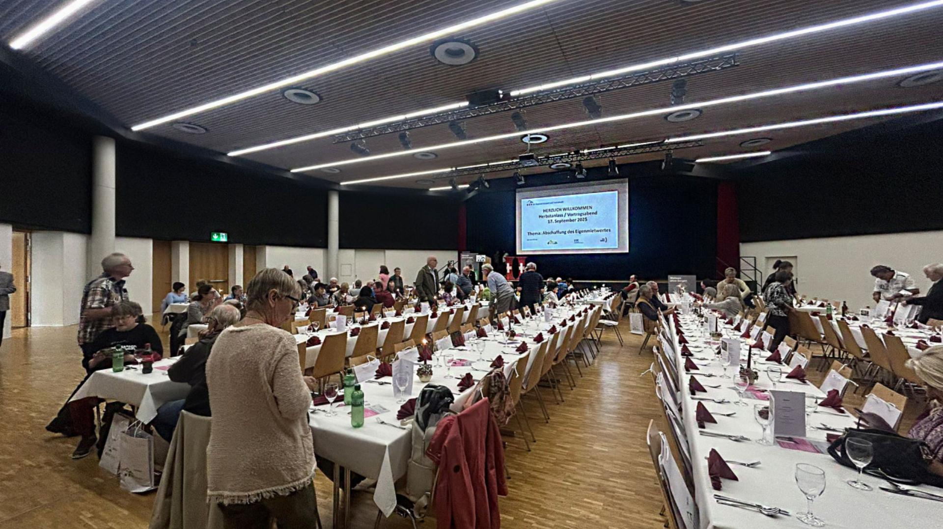 Spannender Anlass in Kirchberg zum Thema Eigenmietwert - Das Bild wird blockiert. – Möglicherweise durch einen aktiven Adblocker.