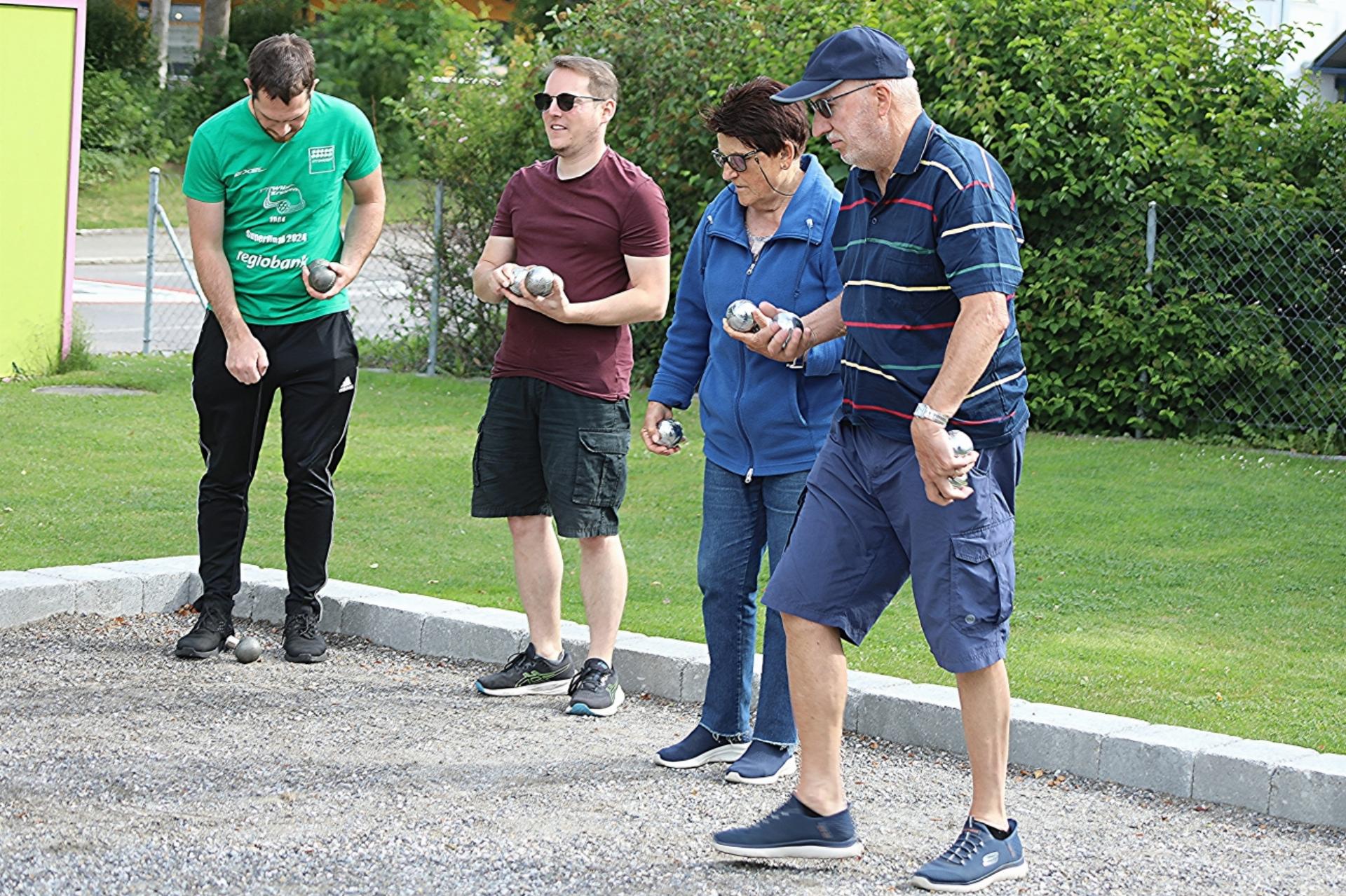 Pétanque etabliert sich in Kirchberg - Das Bild wird blockiert. – Möglicherweise durch einen aktiven Adblocker.