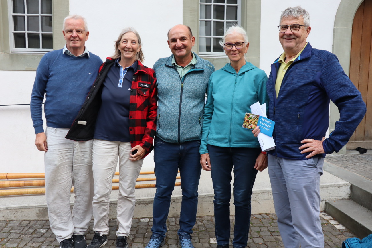 Das Organisationskomitee der Alphorn-Montage (von links): Bernhard Leuthold, Eva Cotti, Patrick Kissling, Verena Lobsiger und Beat Maurer. Das Organisationskomitee der Alphorn-Montage (von links): Bernhard Leuthold, Eva Cotti, Patrick Kissling, Verena Lobsiger und Beat Maurer.