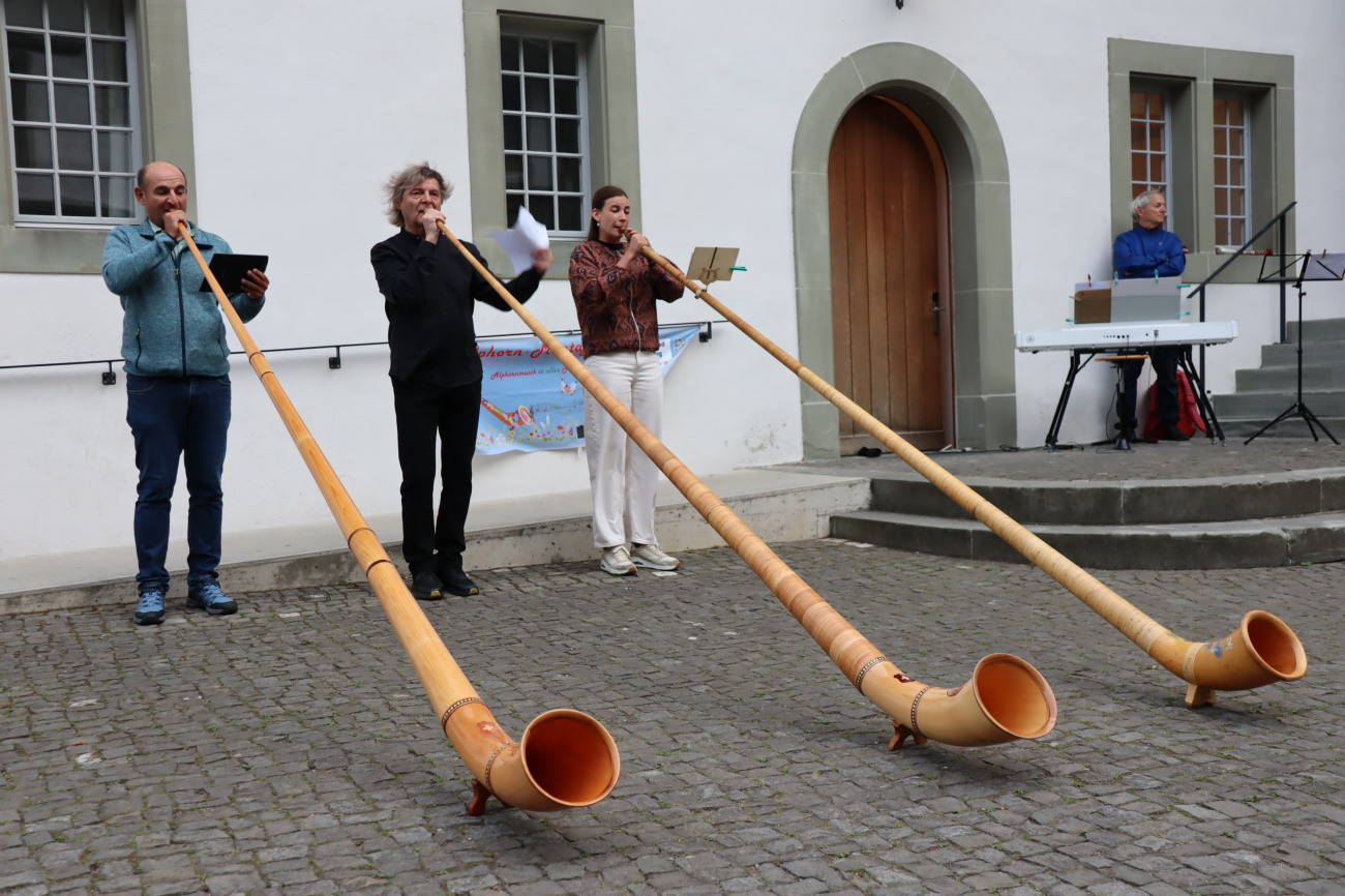 Von links: Patrick Kissling, Arkady Shilkloper und Lisa Stoll. Von links: Patrick Kissling, Arkady Shilkloper und Lisa Stoll.