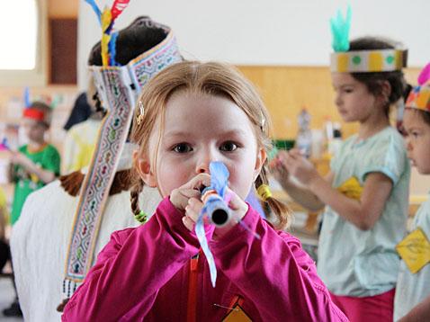 Fünf vergnügliche Kindertage lang «auf den Spuren der Indianer» - Das Bild wird blockiert. – Möglicherweise durch einen aktiven Adblocker.