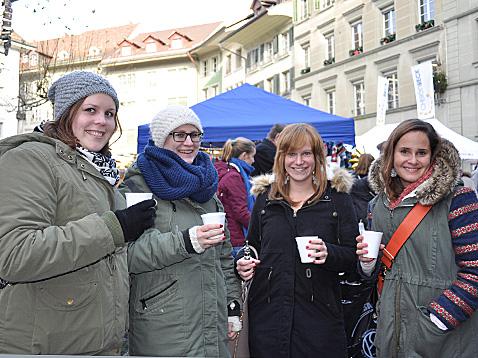 Riesiger Publikumsaufmarsch am Adventsmärit - Das Bild wird blockiert. – Möglicherweise durch einen aktiven Adblocker.