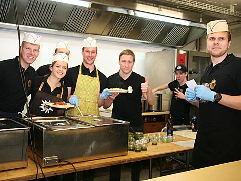 Spaghetti-Plausch – traditioneller Anlass in der Turnhalle