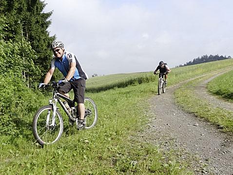 Rund 800 Velofreaks genossen die 34. Emmental-Rundfahrt - Das Bild wird blockiert. – Möglicherweise durch einen aktiven Adblocker.