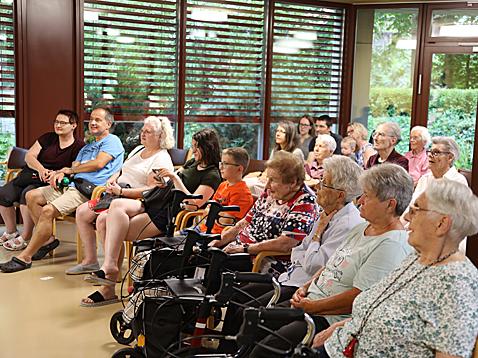 Sommerfest im Seniorenzentrum Emme