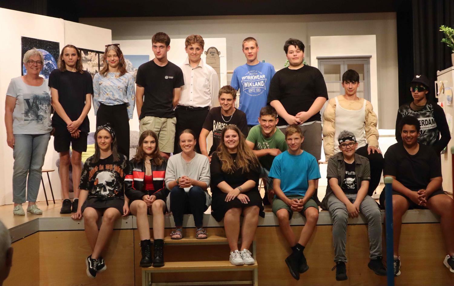 Abschlusstheater der 9. Realklasse Wynigen-Seeberg