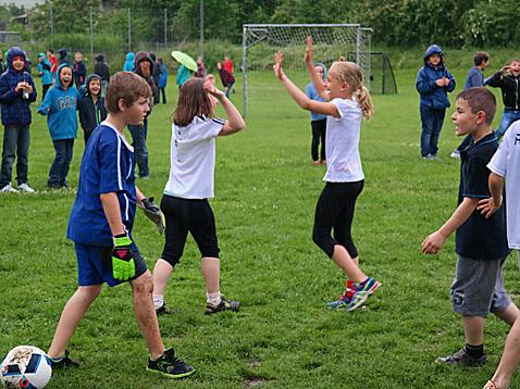 Fussballfieber und Sportsgeist vereint - Das Bild wird blockiert. – Möglicherweise durch einen aktiven Adblocker.
