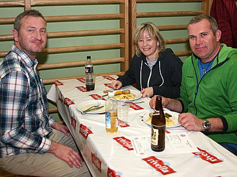Raclette-Abend in der Turnhalle Hettiswil